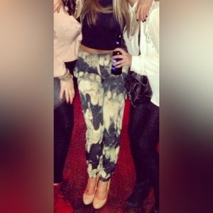 Last Chance!! TOPSHOP Jogger Pants - Size 4